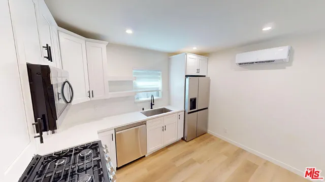 $2,750 | 1305 Waterloo Street, Unit B, Los Angeles, CA 90026