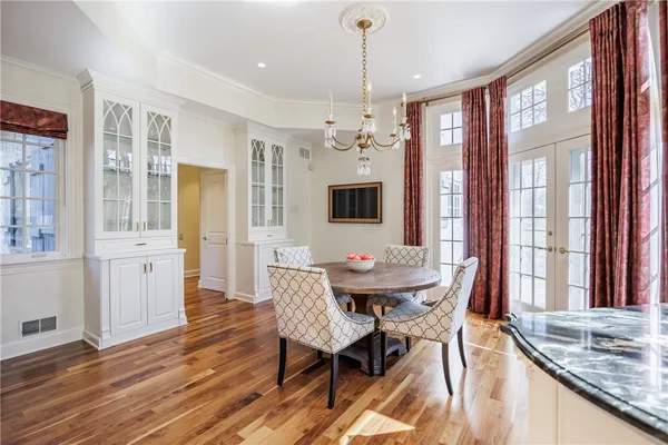 $2,400,000 | 509 Allens Creek Road, Pittsford, NY 14618