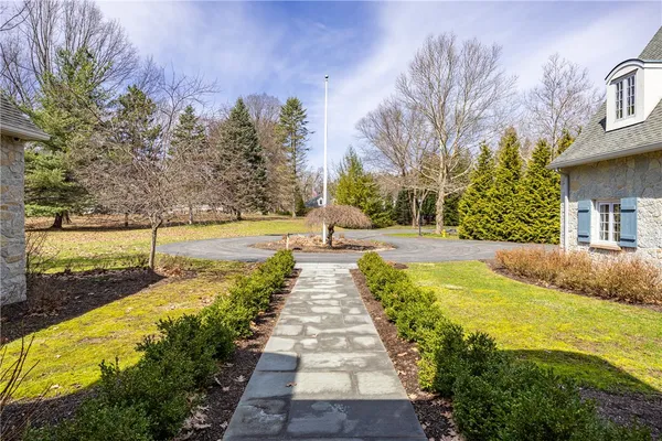 $2,400,000 | 509 Allens Creek Road, Pittsford, NY 14618