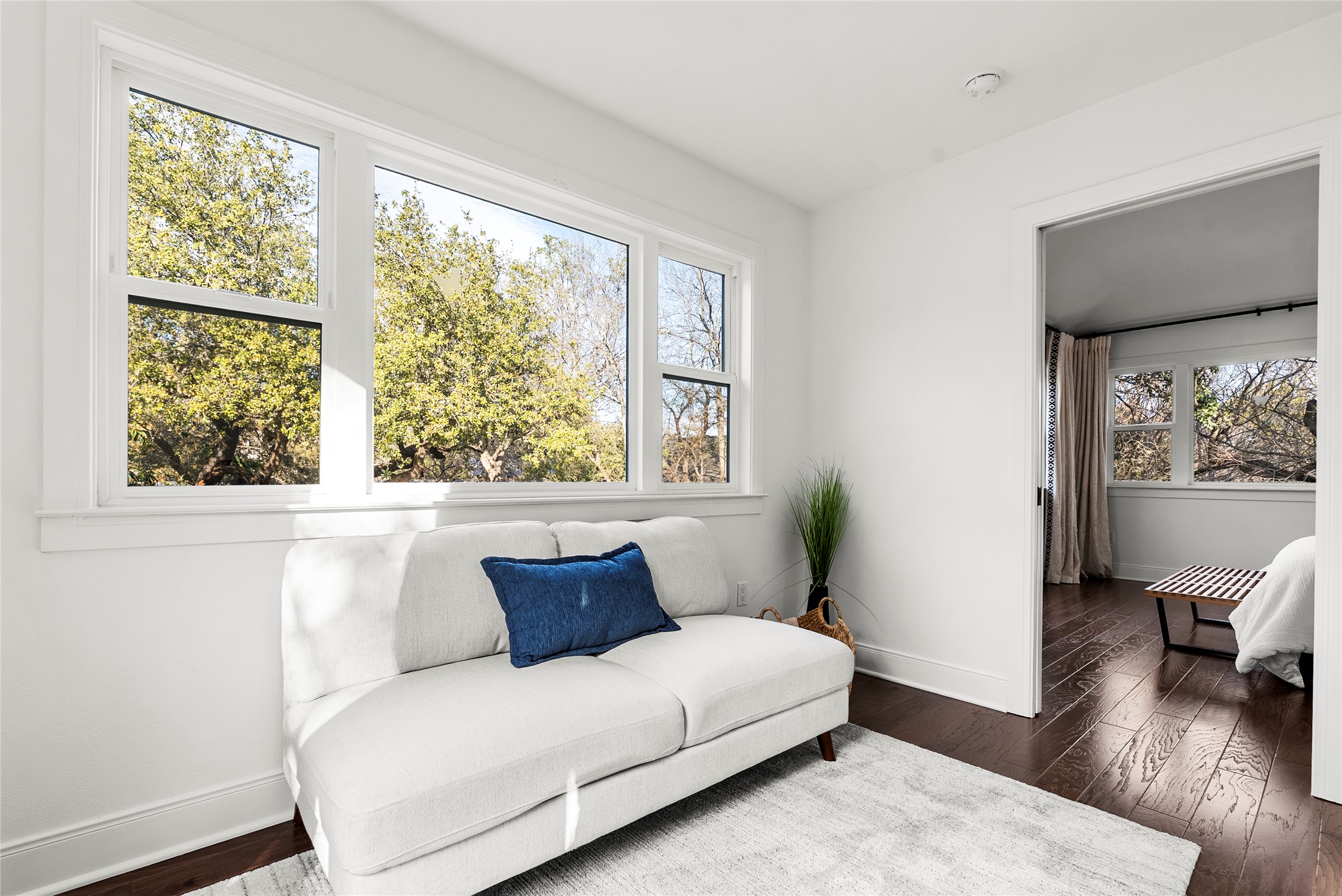 1507 Newning Avenue Austin, TX 78704 - Photo 23 of 37 Sitting room off of primary bedroom featuring wood finished floors
