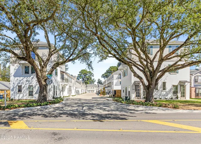 $312,000 | 126 A Steiner Road, Lafayette, LA 70508