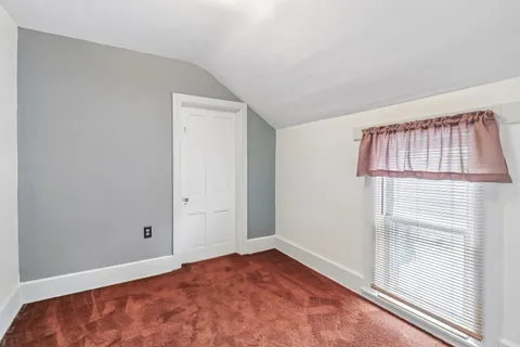 $277,000 | 11806 Maple Avenue, Hebron, IL 60034