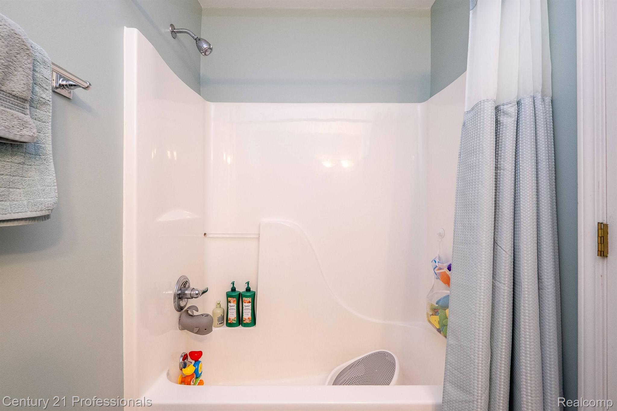 2089 Alsdorf Avenue Rochester, MI 48309 - Photo 26 of 50 Gallery Image 26