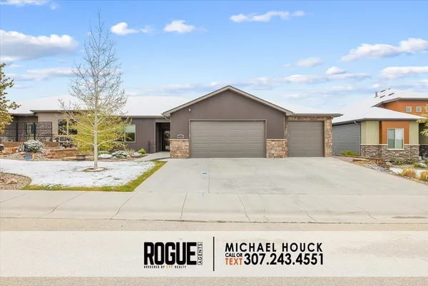$640,000 | 1640 Pinyon Parkway, Casper, WY 82609