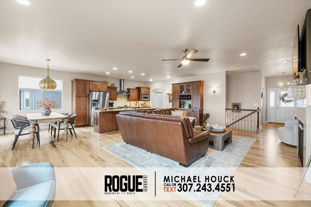 1640 Pinyon Parkway Casper, WY 82609 - Photo 9 of 50