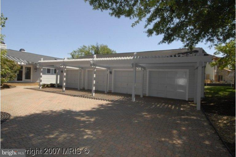 539 Broadwater Road Arnold, MD 21012 - Photo 5 of 20 Garage 1