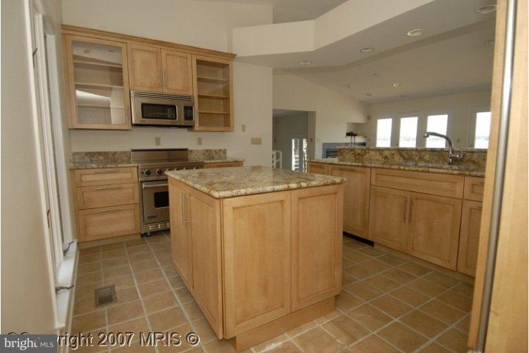 539 Broadwater Road Arnold, MD 21012 - Photo 8 of 20 Kitchen
