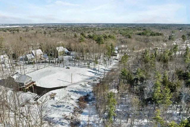 $299,900 | 14 Lovell Road, Stratham, NH 03885