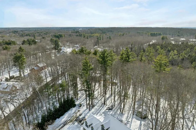 $299,900 | 14 Lovell Road, Stratham, NH 03885