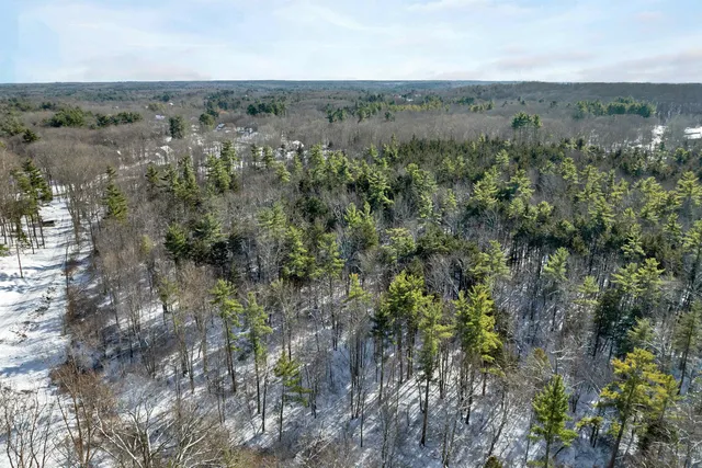 $299,900 | 14 Lovell Road, Stratham, NH 03885