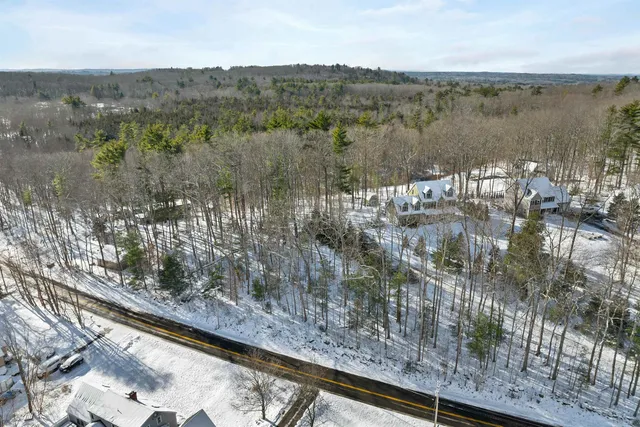 $299,900 | 14 Lovell Road, Stratham, NH 03885