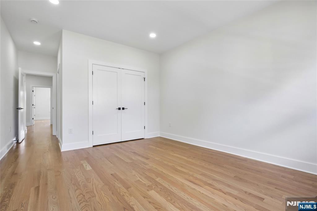 318 East Halsey Road Parsippany, NJ 07054 - Photo 28 of 38
