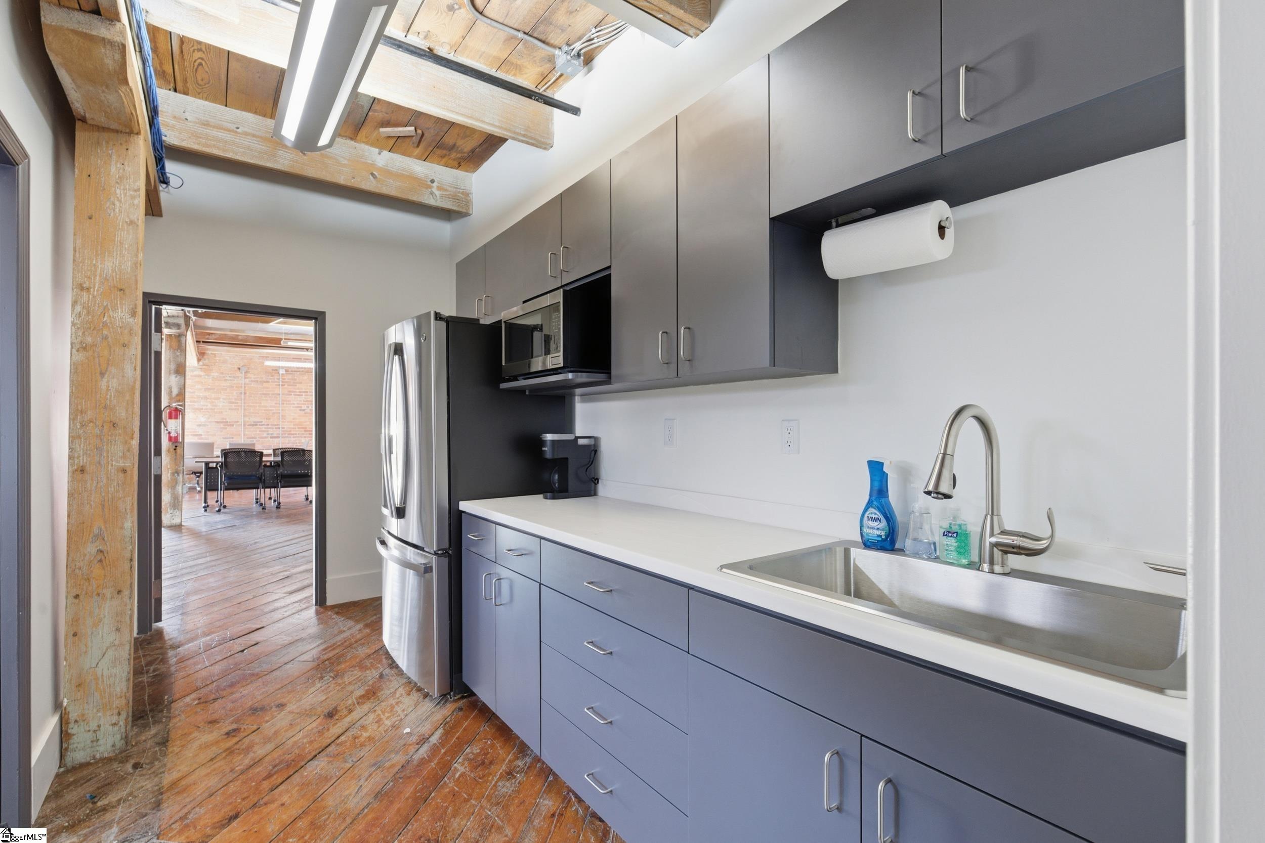 508 Rhett Street Greenville, SC 29601 - Photo 12 of 15