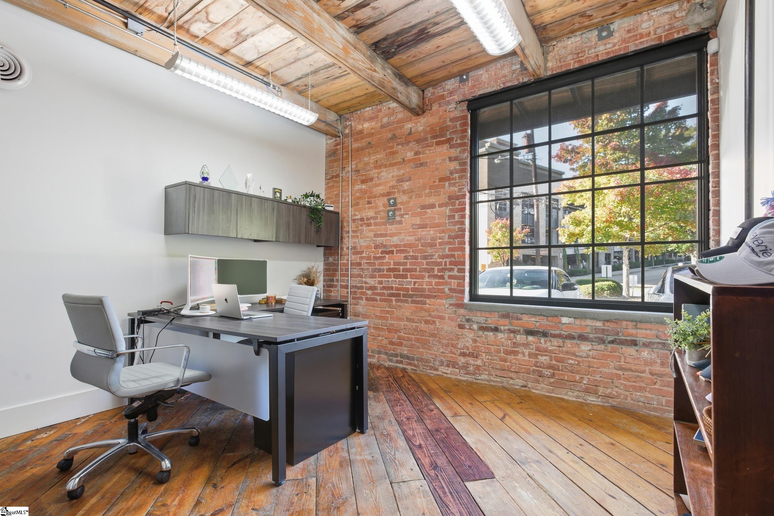 508 Rhett Street Greenville, SC 29601 - Photo 10 of 15