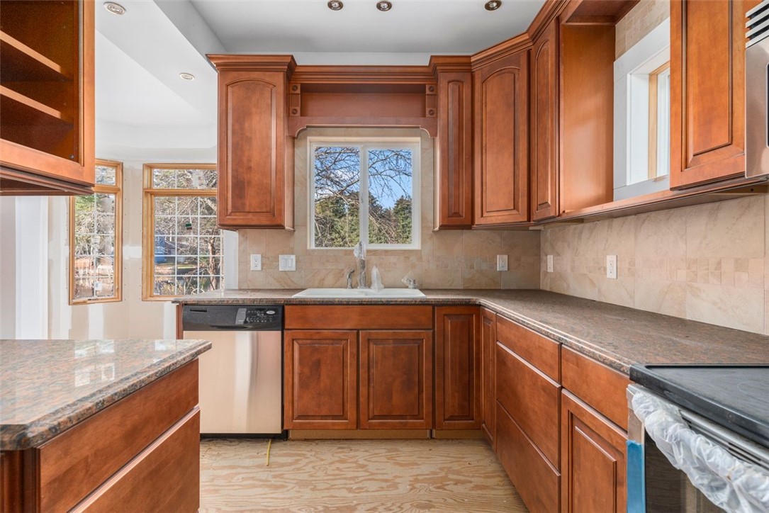 412 Shady Valley Road Coventry, RI 02816 - Photo 18 of 50