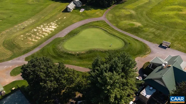 a view of a water fountain