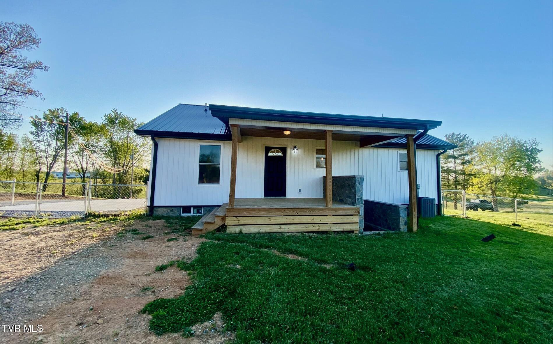 625 Seaton Road Afton, TN 37616 - Photo 25 of 25 IMG_1168