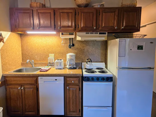 $1,400 | 36 Lodge Road, Unit A301, Lincoln, NH 03251