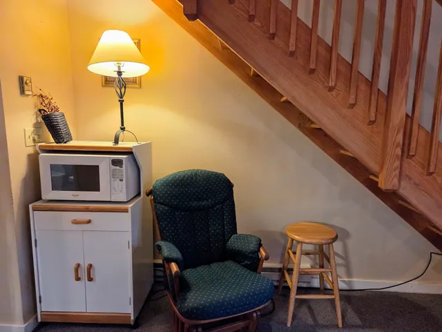 $1,400 | 36 Lodge Road, Unit A301, Lincoln, NH 03251