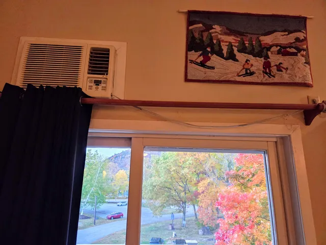 $1,400 | 36 Lodge Road, Unit A301, Lincoln, NH 03251