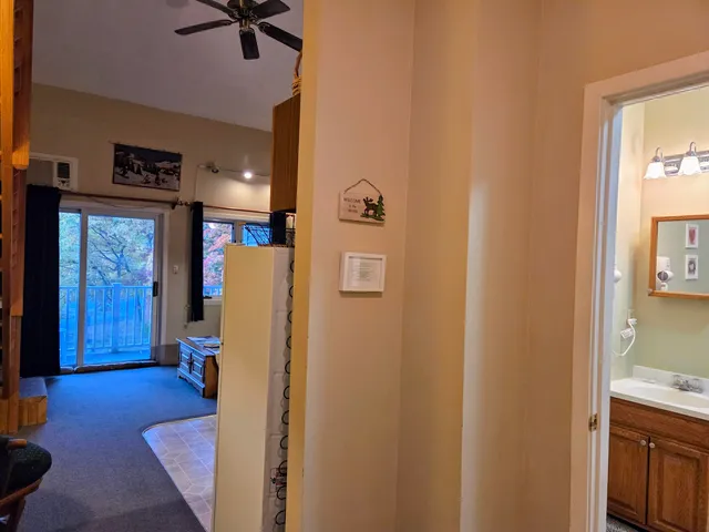 $1,400 | 36 Lodge Road, Unit A301, Lincoln, NH 03251