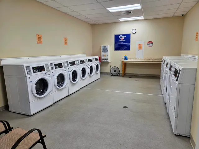 $1,400 | 36 Lodge Road, Unit A301, Lincoln, NH 03251