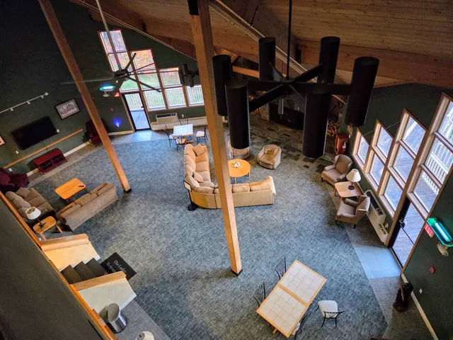 $1,400 | 36 Lodge Road, Unit A301, Lincoln, NH 03251