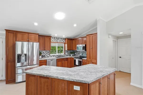 $529,900 | 5947 South Shadytree Path, Homosassa, FL 34448