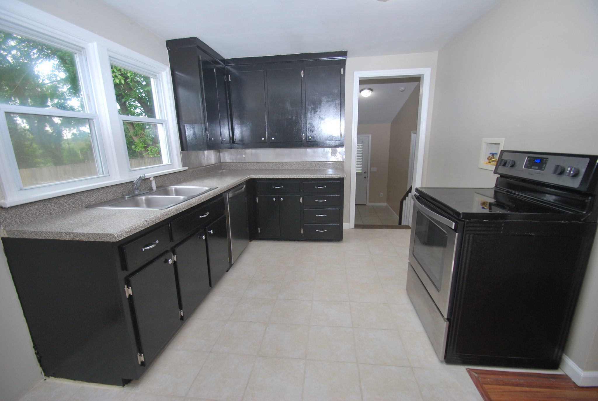 213 Portland Road White House, TN 37188 - Photo 3 of 13 Gallery Image 3