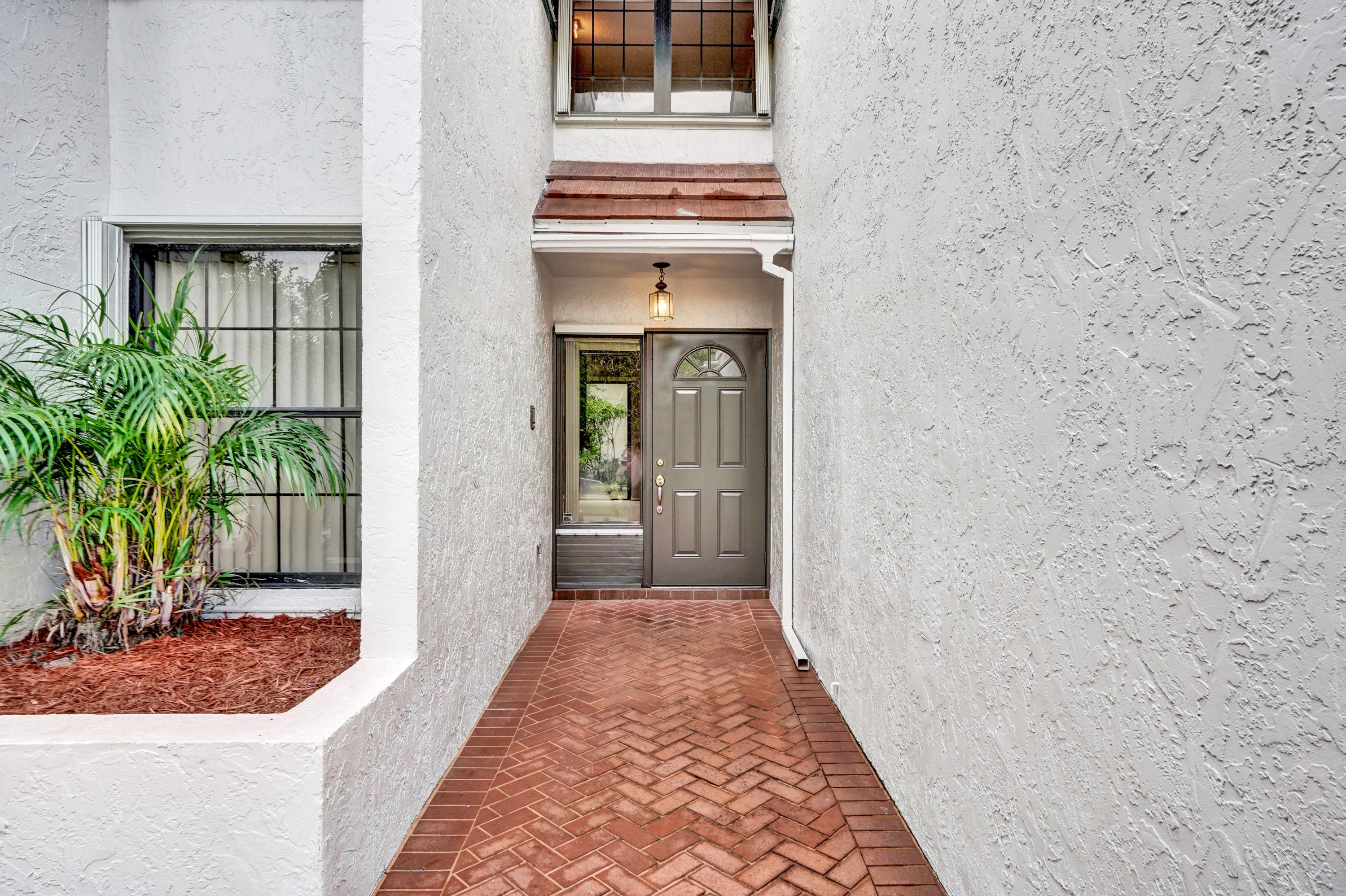 7460 Chablis Court Boca Raton, FL 33433 - Photo 2 of 33 DSC03120