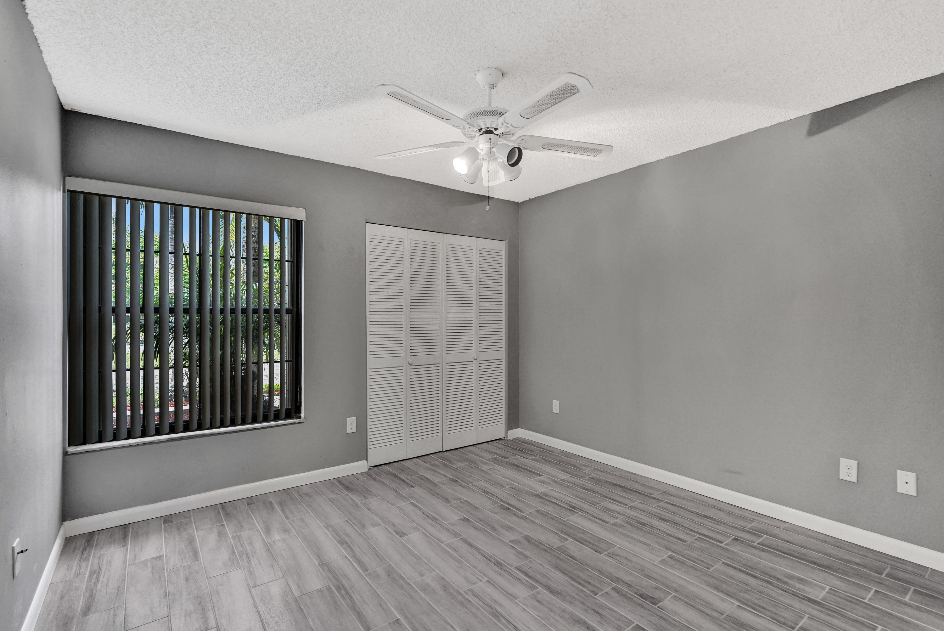 7460 Chablis Court Boca Raton, FL 33433 - Photo 29 of 33 DSC03167