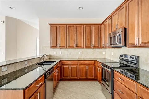 $295,000 | 6425 Oxford Circle, Unit 104D, Vero Beach, FL 32966