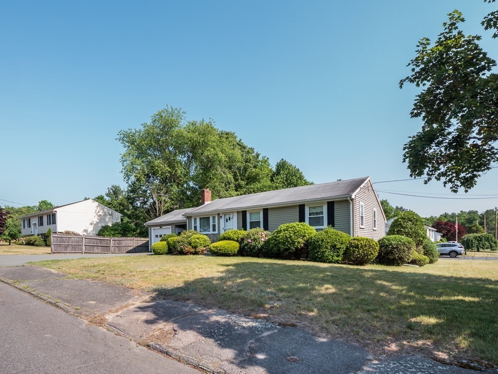 8 Walsh Road Holbrook, MA 02343 - Photo 35 of 41