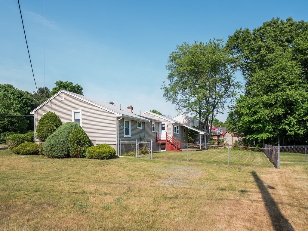 8 Walsh Road Holbrook, MA 02343 - Photo 36 of 41