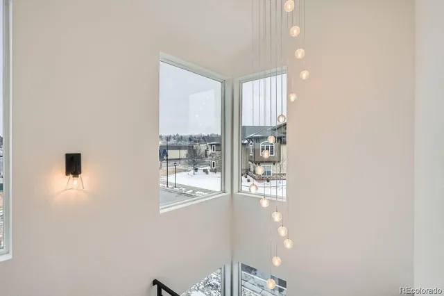 a view of livingroom with furniture