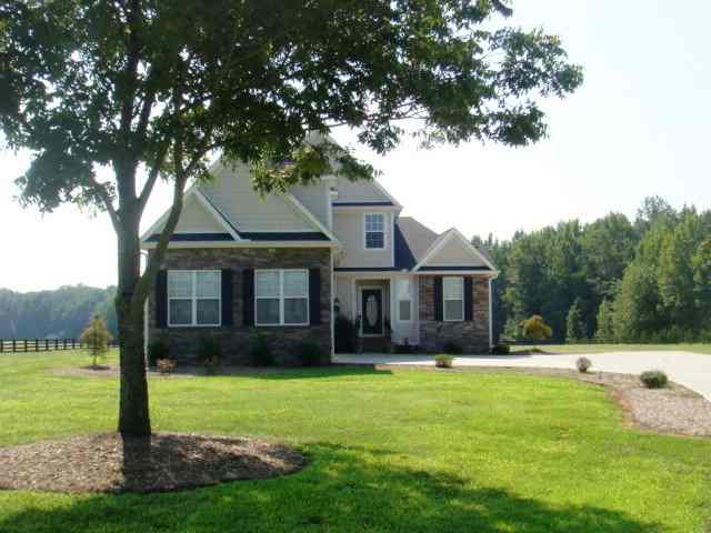 136 Bagwell Road Piedmont, SC 29673 - Photo 1 of 24 Gallery Image 1