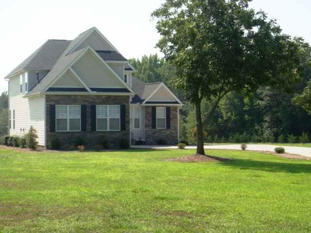 136 Bagwell Road Piedmont, SC 29673 - Photo 2 of 24 Gallery Image 2