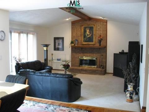 810 Unknown Rochester, MI 48309 - Photo 2 of 9 822613-1.JPG