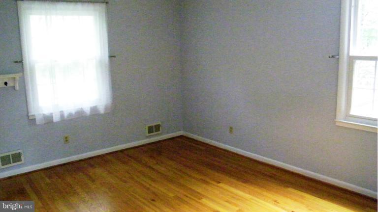 103 Stauffer Road Severna Park, MD 21146 - Photo 27 of 30 Bedroom