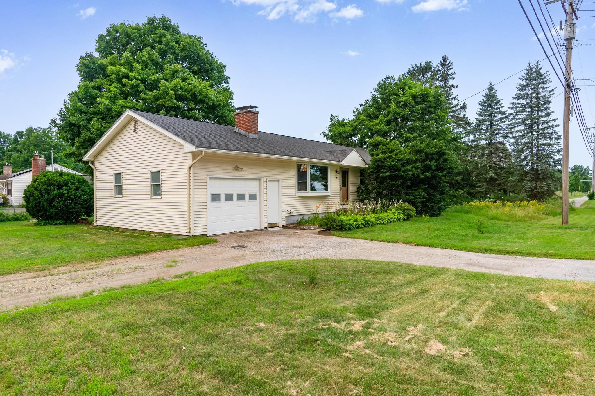 85 Jericho Road Essex, VT 05452 - Photo 5 of 45
