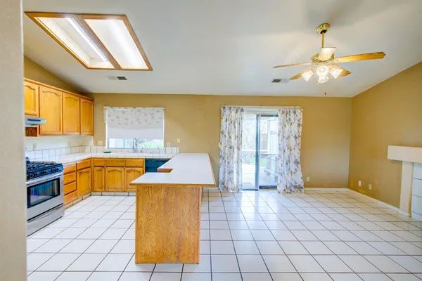 $320,000 | 2326 Santos Street, Dos Palos, CA 93620