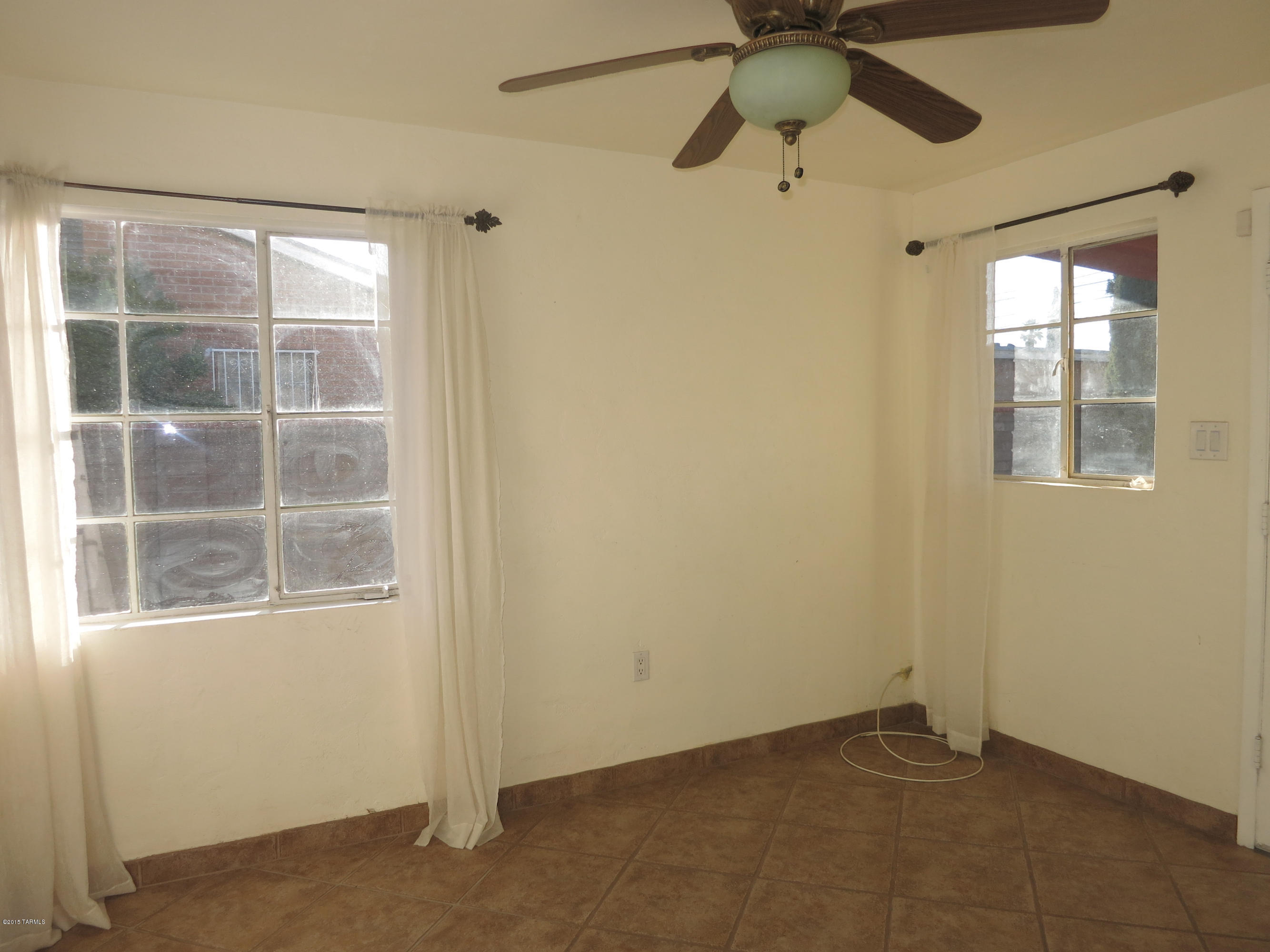 3118 East Silverlake Road Tucson, AZ 85713 - Photo 11 of 15