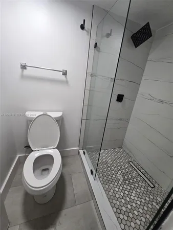 $2,100 | 3500 Whitehall Drive, Unit 104, West Palm Beach, FL 33401