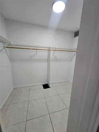 $2,100 | 3500 Whitehall Drive, Unit 104, West Palm Beach, FL 33401