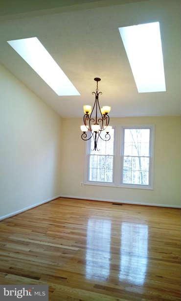 3036 Memory Lane Silver Spring, MD 20904 - Photo 3 of 23 Dining Room