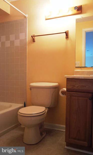 3036 Memory Lane Silver Spring, MD 20904 - Photo 22 of 23 Bath