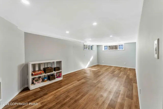 $321,300 | 102 King Arthur Road, Pocono Lake, PA 18347