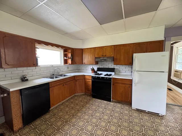 $239,000 | 75 Pleasant Avenue, Sangerville, ME 04479