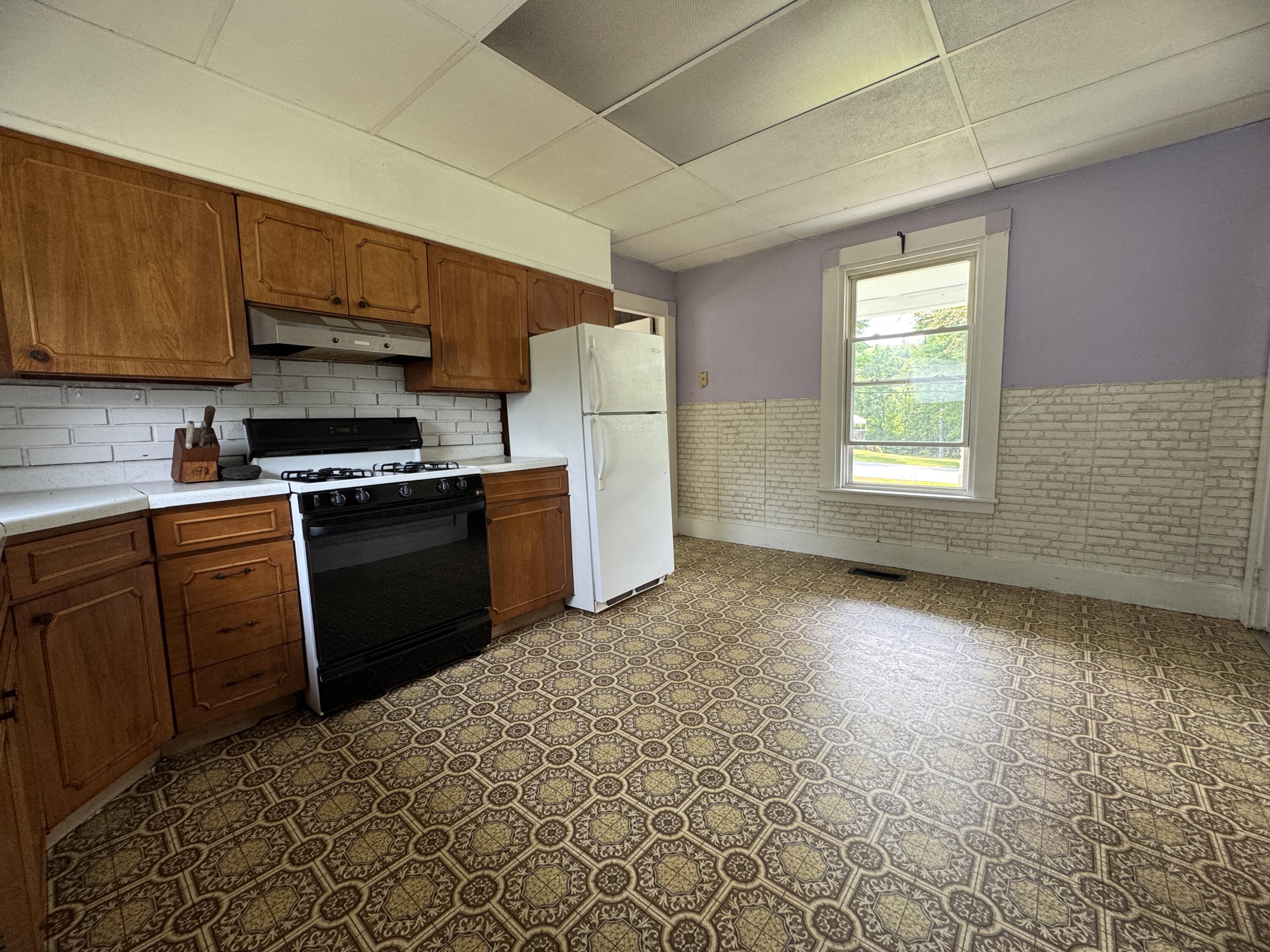 75 Pleasant Avenue Sangerville, ME 04479 - Photo 24 of 68 IMG_5529