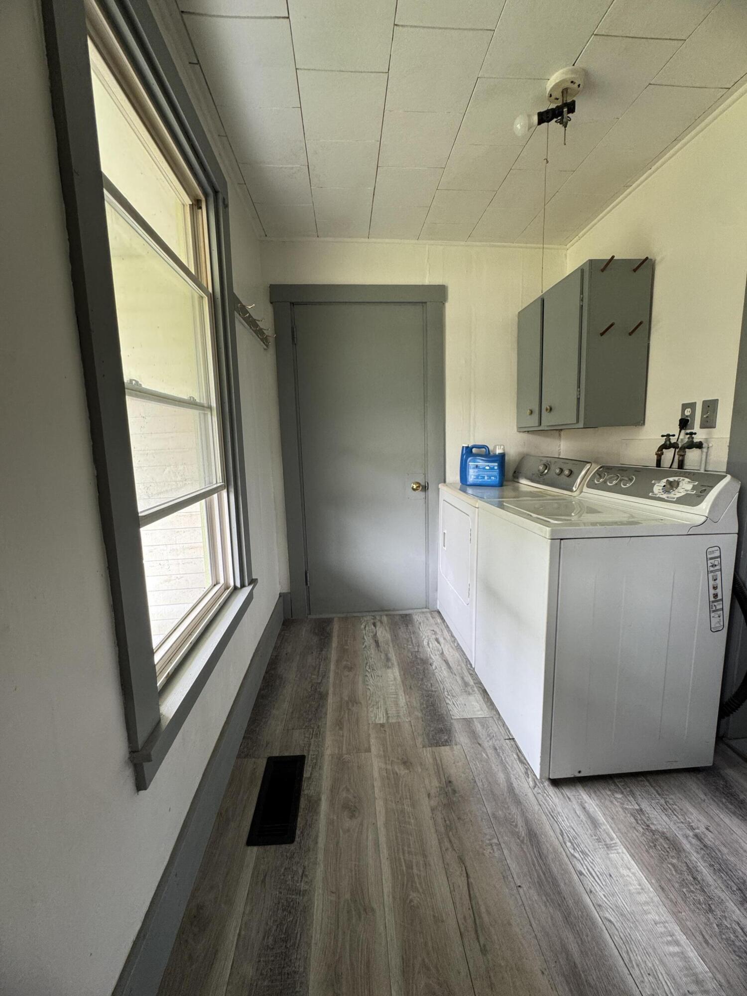 75 Pleasant Avenue Sangerville, ME 04479 - Photo 26 of 68 IMG_5533